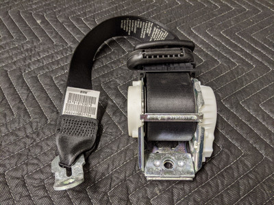 BMW E63/E64 6-Series M6 Upper Rear Seatbelt 72117918753 BMW E63/E64 6-Series M6 Upper Rear Seatbelt 72117918753
