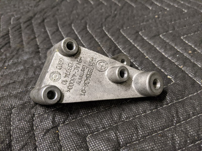 BMW E60/E63/E64 M5 M6 S85 Tensioner Pulley Bracket 11287835434 BMW E60/E63/E64 M5 M6 S85 Tensioner Pulley Bracket 11287835434