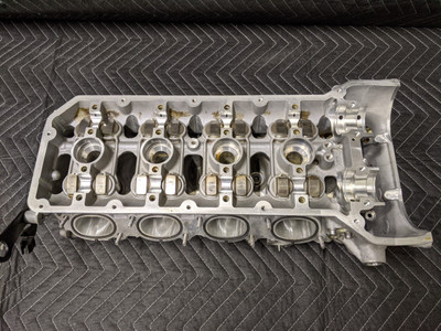 BMW E90/E92/E93 M3 S65 Engine Cylinder Head CYL. 5-8 7838150 11127838147 BMW E90/E92/E93 M3 S65 Engine Cylinder Head CYL. 5-8 7838150 11127838147