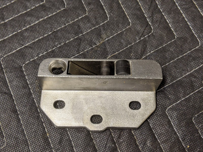 BMW E46/E64 3-Series 6-Series M3 M6 Convertible Roof Latch Right 54318204286 BMW E46/E64 3-Series 6-Series M3 M6 Convertible Roof Latch Right 54318204286