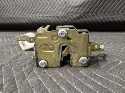 BMW E30 3-Series Convertible Door Lock Actuator Right Passenger 51218103484 BMW E30 3-Series Convertible Door Lock Actuator Right Passenger 51218103484