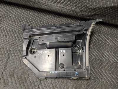BMW E92/E93 3-Series Coupe Convertible Rear Bumper Guide Support Right 51127128246 BMW E92/E93 3-Series Coupe Convertible Rear Bumper Guide Support Right 51127128246