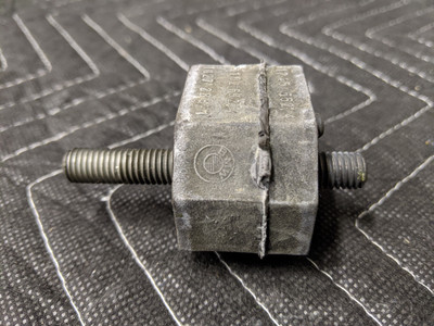 BMW E12/E24/E28 Rubber Transmission Mount Schwarz 23711102692