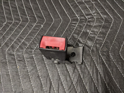 BMW E63/E64 6-Series M6 Rear Lower Seat Belt Receiver Left 72119117199 BMW E63/E64 6-Series M6 Rear Lower Seat Belt Receiver Left 72119117199