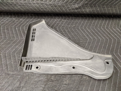 BMW F06/F10/F11/F12/F13 5-Series 6-Series Windscreen Panel Cover Cowl 51717216977 BMW F06/F10/F11/F12/F13 5-Series 6-Series Windscreen Panel Cover Cowl 51717216977