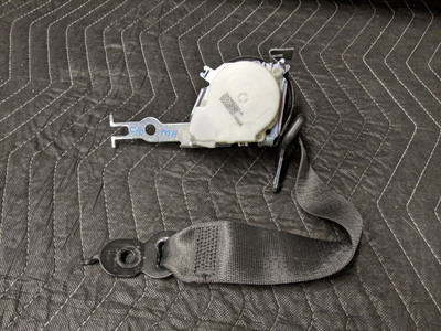 BMW F01/F02/F04/F10 5-Series 7-Series Upper Seat Belt Rear Schwarz 72119163245