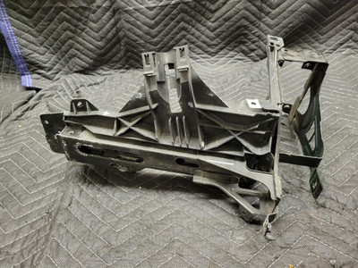 BMW F10/F11 5-Series Headlight Support Bracket Right Passenger 51647200794 BMW F10/F11 5-Series Headlight Support Bracket Right Passenger 51647200794