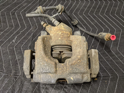 BMW E82/E88 1-Series Brake Caliper Front Left 34116776527 BMW E82/E88 1-Series Brake Caliper Front Left 34116776527