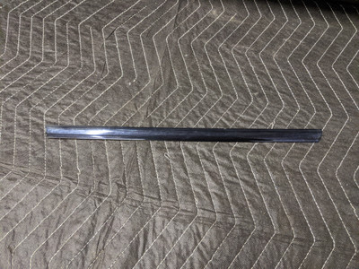 BMW E53 X5 Rear Left Side Window Finisher Trim Glanzschwarz 51368257935 BMW E53 X5 Rear Left Side Window Finisher Trim Glanzschwarz 51368257935