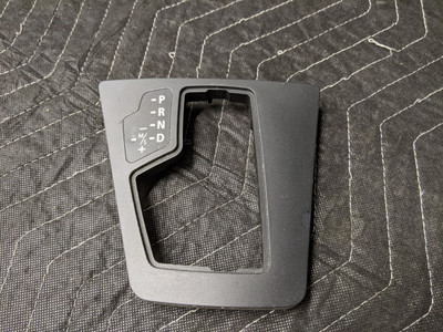 BMW E83 X3 Automatic Transmission Gear Selector Cover 51167056025 BMW E83 X3 Automatic Transmission Gear Selector Cover 51167056025