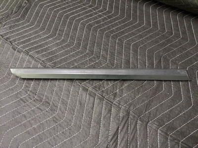 BMW E30 3-Series Convertible Rear Right Fender Moulding Schwarz 51131953938