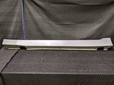 BMW E60 5-Series Left Rocker Molding Silver 51717033759 BMW E60 5-Series Left Rocker Molding Silver 51717033759