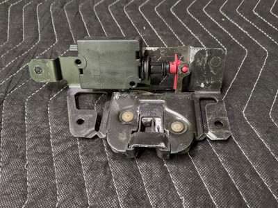 BMW E83 X3 Trunk Lid Lock 51247057364 BMW E83 X3 Trunk Lid Lock 51247057364