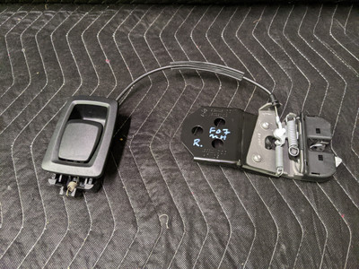 BMW F07 5-Series GT Seat Release Lever and Mechanism Right Passenger 9164446 BMW F07 5-Series GT Seat Release Lever and Mechanism Right Passenger 9164446