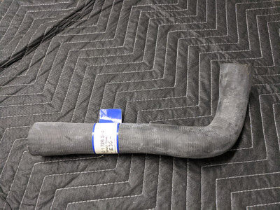 BMW E36 Radiator Hose Lower URO 11531726344 BMW E36 Radiator Hose Lower URO 11531726344