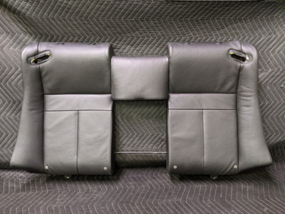 BMW E63/E64 M6 Rear Seat Back Upper Leather Merino Schwarz 52207039807 BMW E63/E64 M6 Rear Seat Back Upper Leather Merino Schwarz 52207039807
