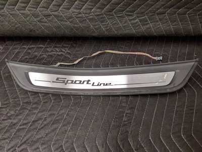 BMW G30/G31 5-Series Door Sill Plate Illuminated Sport Line Rear Left 51477390217 BMW G30/G31 5-Series Door Sill Plate Illuminated Sport Line Rear Left 51477390217