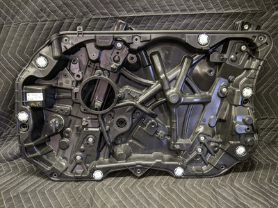 BMW G30 5-Series Window Regulator Carrier 7360424 BMW G30 5-Series Window Regulator Carrier 7360424