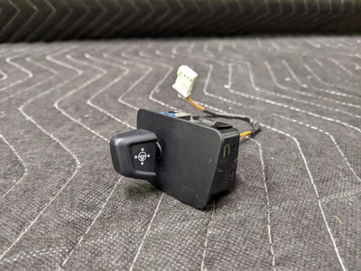 BMW F90/G30/G31 5-Series M5 Steering Column Adjuster Switch 61319365877 BMW F90/G30/G31 5-Series M5 Steering Column Adjuster Switch 61319365877