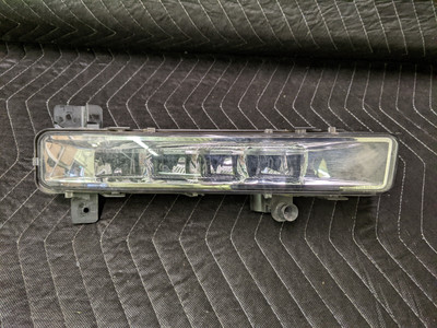 BMW G30/G31/G32 LED Fog Lamp Right Passenger 63177349132 BMW G30/G31/G32 LED Fog Lamp Right Passenger 63177349132