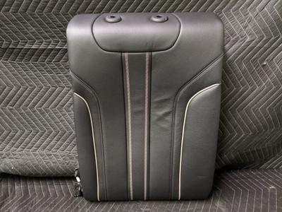 BMW G30 5-Series Rear Right Heated Seat Backrest Schwarz 52207457770 BMW G30 5-Series Rear Right Heated Seat Backrest Schwarz 52207457770