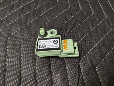 BMW E83/E85/E90/E91 Door Sensor 65776953634
