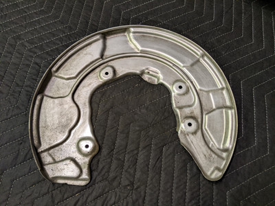 BMW G30/G31 5-Series Rear Brake Protection Plate Left 34206861801 BMW G30/G31 5-Series Rear Brake Protection Plate Left 34206861801