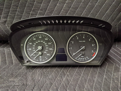 BMW E60/E61 5-Series Instrument Cluster Speedometer 62109194887 BMW E60/E61 5-Series Instrument Cluster Speedometer 62109194887