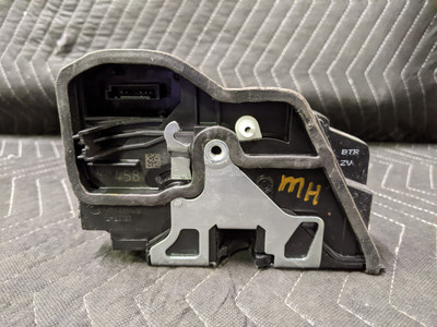 BMW E60/E61 5-Series Front Right Door Lock 51217229458 BMW E60/E61 5-Series Front Right Door Lock 51217229458