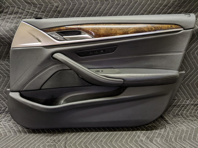 BMW G30/G31 5-Series Front Right Door Card Dakota Schwarz 51417476794 BMW G30/G31 5-Series Front Right Door Card Dakota Schwarz 51417476794