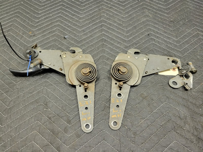 BMW E21 3-Series Front Left Seat Mechanism 52101855363 BMW E21 3-Series Front Left Seat Mechanism 52101855363