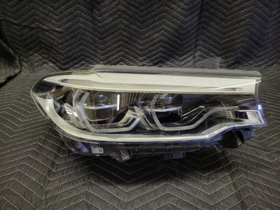BMW F90/G30 M5 5-Series Adaptive LED Icon Headlight Right 7439198 BMW F90/G30 M5 5-Series Adaptive LED Icon Headlight Right 7439198