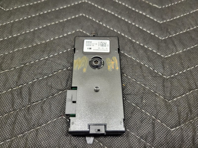 BMW F30 3-Series Diversity Antenna Amplifier 65209231177