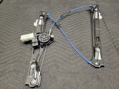 BMW F30/F31/F80 3-Series M3 Front Right Window Regulator With Motor 51337281886 BMW F30/F31/F80 3-Series M3 Front Right Window Regulator With Motor 51337281886