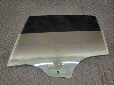 BMW F30/F80 3-Series M3 Rear Left Door Window Glass 51357259819 BMW F30/F80 3-Series M3 Rear Left Door Window Glass 51357259819