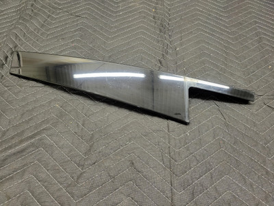 BMW F90/G30/G31 5-Series M5 Rear Left Door B-Pillar Trim Glanzschwarz 51357390139 BMW F90/G30/G31 5-Series M5 Rear Left Door B-Pillar Trim Glanzschwarz 51357390139