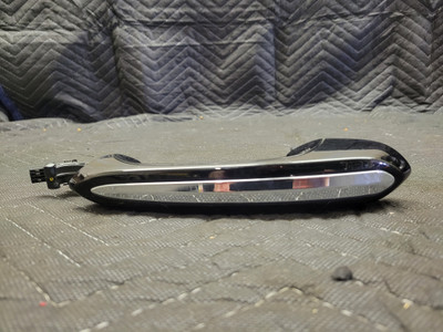 BMW F90/G30/G31/G32 Exterior Door Handle Left Schwarz 2 51218492189 BMW F90/G30/G31/G32 Exterior Door Handle Left Schwarz 2 51218492189