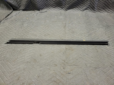 BMW F90/G30/G31 5-Series M5 Inner Window Seal Rear Right 51357336984