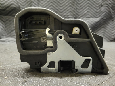 BMW F25/F26 X3 X4 Door Lock Actuator Rear Right 51227318414 BMW F25/F26 X3 X4 Door Lock Actuator Rear Right 51227318414