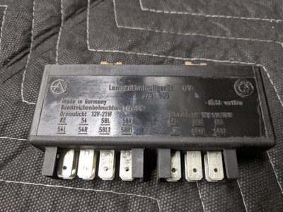 BMW E30 Lamp Check Control Module 1375909 BMW E30 Lamp Check Control Module 1375909