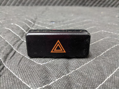 BMW E31/E32/E34/E36 Emergency Hazard Flasher Switch 61311390751 BMW E31/E32/E34/E36 Emergency Hazard Flasher Switch 61311390751