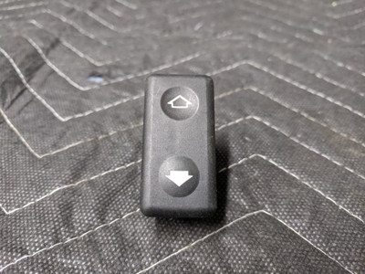 BMW E32/E34 Power Window Lifter Switch 61311379076 BMW E32/E34 Power Window Lifter Switch 61311379076