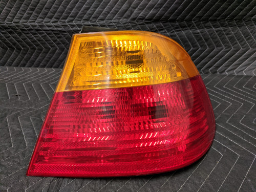 BMW E46 3-Series Coupe Tail Light Right Passenger 63218364726