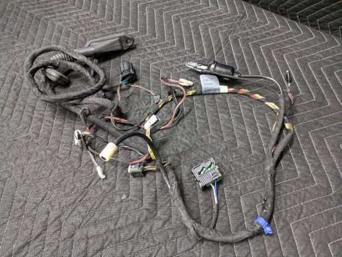 BMW E38 7-Series Rear Door Wiring Harness 8382139