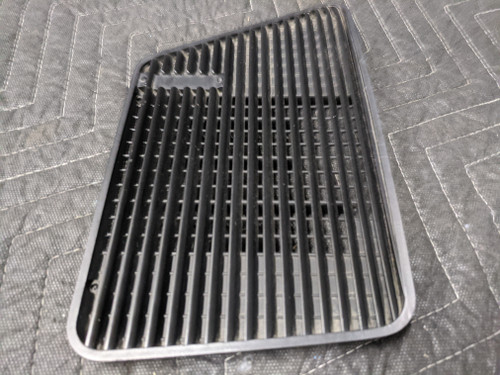 BMW E28 5-Series Center Dash Vent Grille Black 51451943679