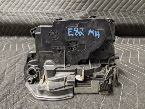 BMW E81/E82/E87/E88 1-Series Door Lock Actuator Right 51217059974