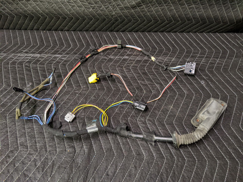 BMW E36 3-Series Front Door Wiring Harness Right Passenger 8362491