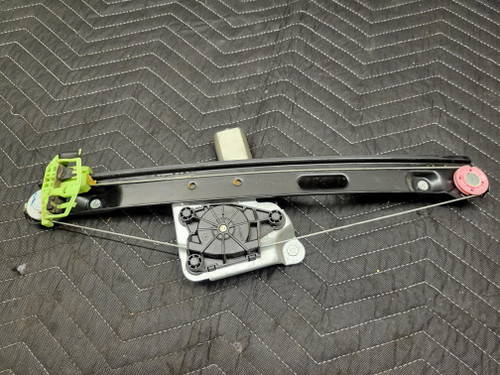 BMW E90 3-Series Rear Right Window Regulator 7075884