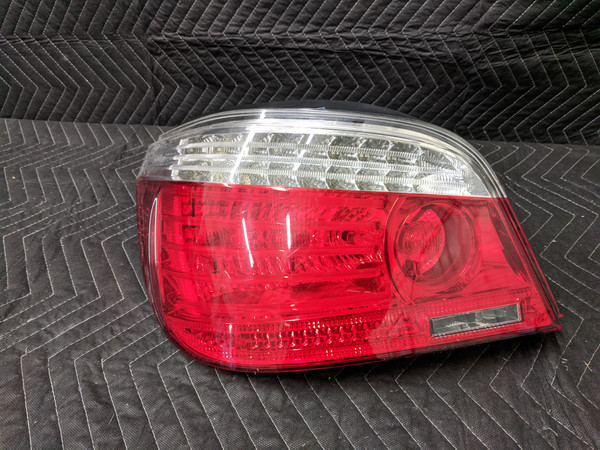 BMW E60 5-Series Tail Light Left White Turn Indicator 63217180515