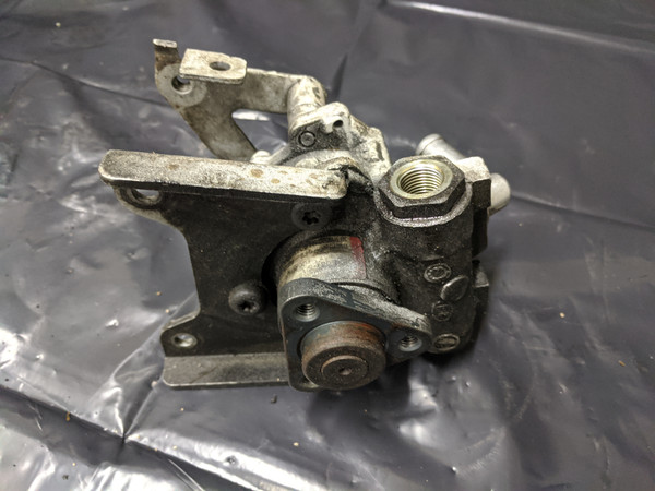 BMW E36 3-Series Power Steering Pump LUK 32411093360